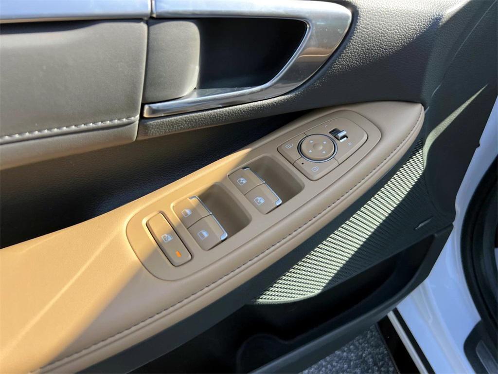 used 2022 Hyundai Sonata Hybrid car, priced at $22,677