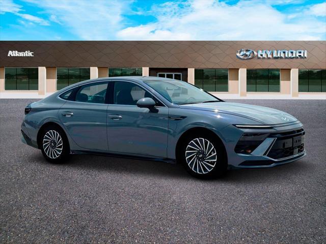 new 2025 Hyundai Sonata Hybrid car, priced at $39,180