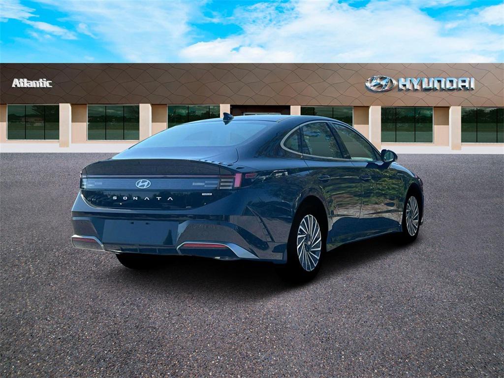 new 2025 Hyundai Sonata Hybrid car, priced at $32,630