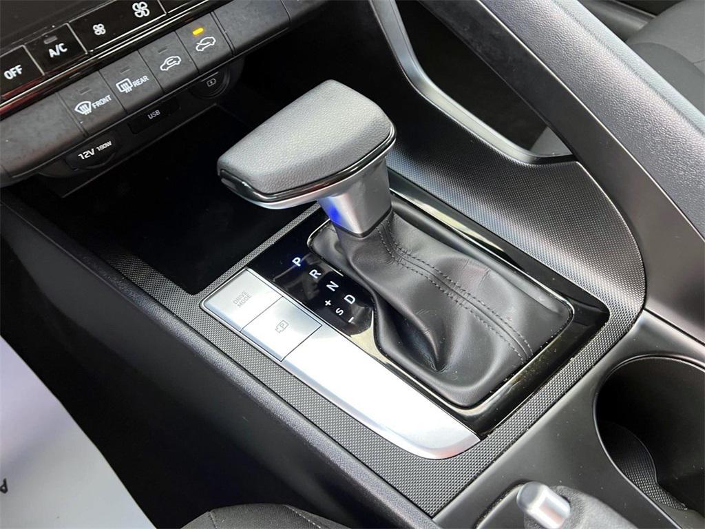 used 2022 Hyundai Elantra car, priced at $20,111