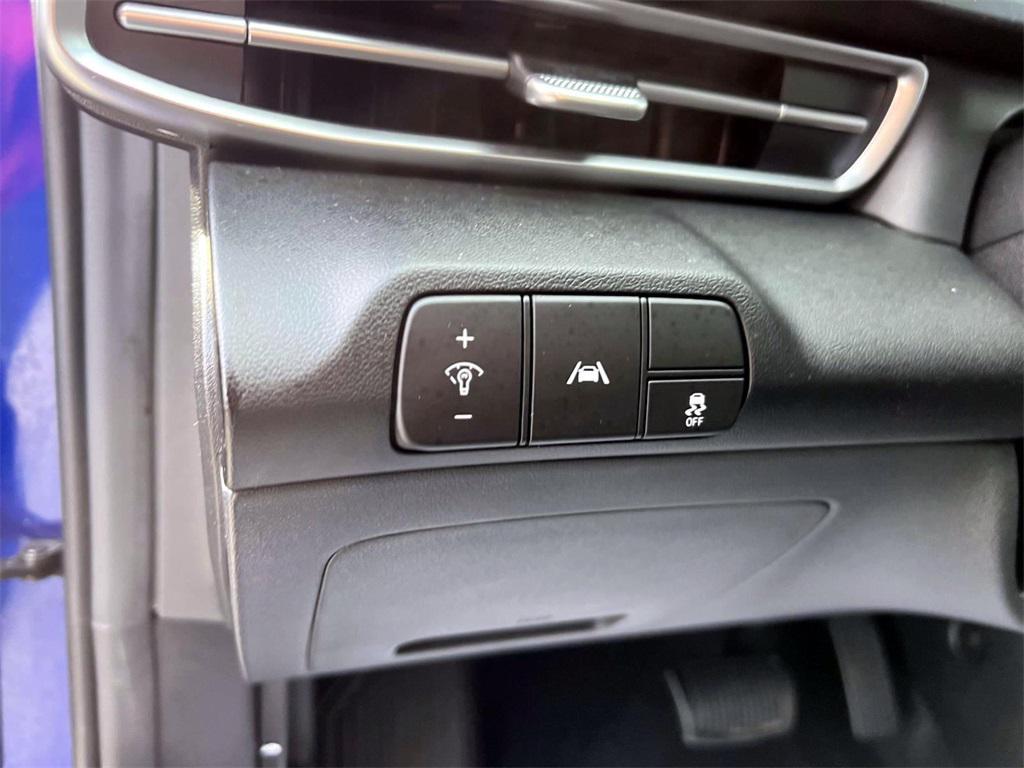 used 2022 Hyundai Elantra car, priced at $20,111