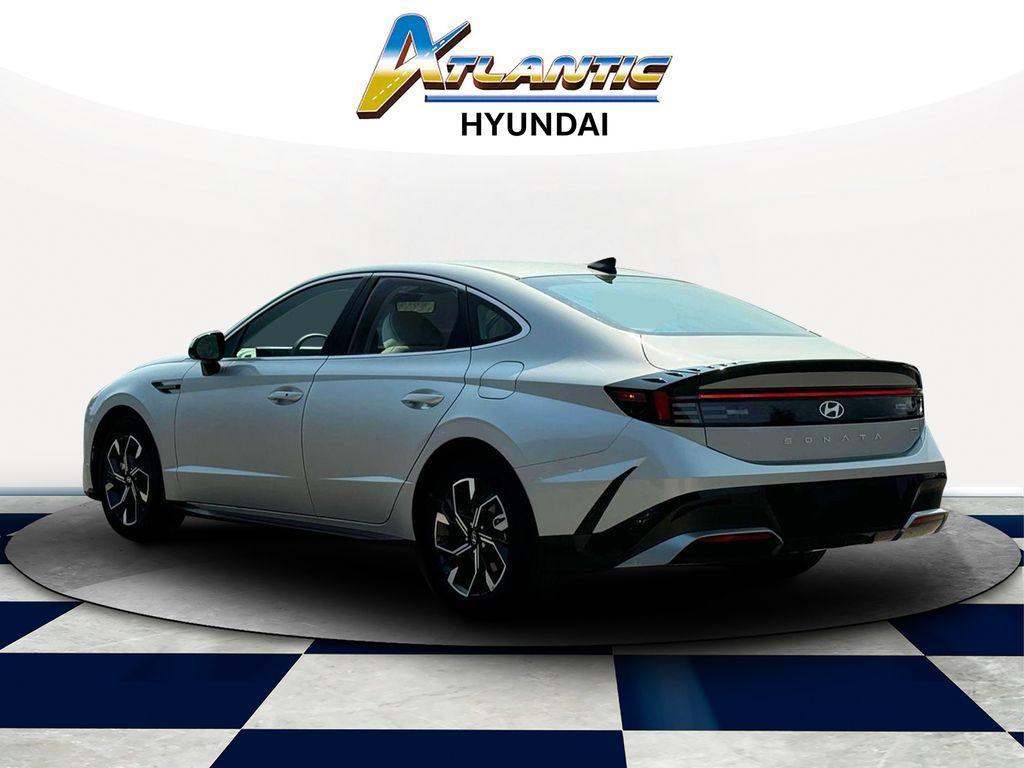 new 2025 Hyundai Sonata car, priced at $30,400