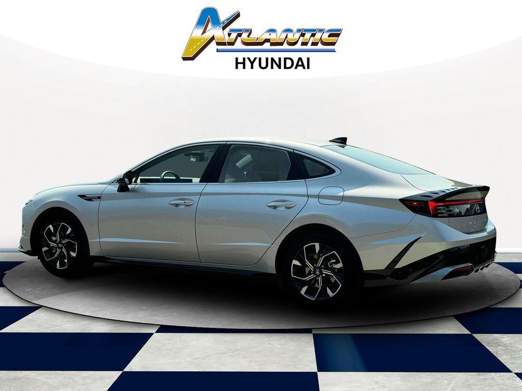 new 2025 Hyundai Sonata car, priced at $30,400