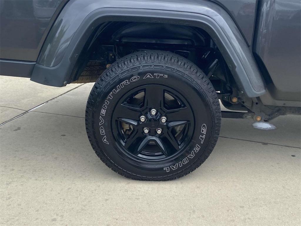 used 2021 Jeep Gladiator car, priced at $29,295