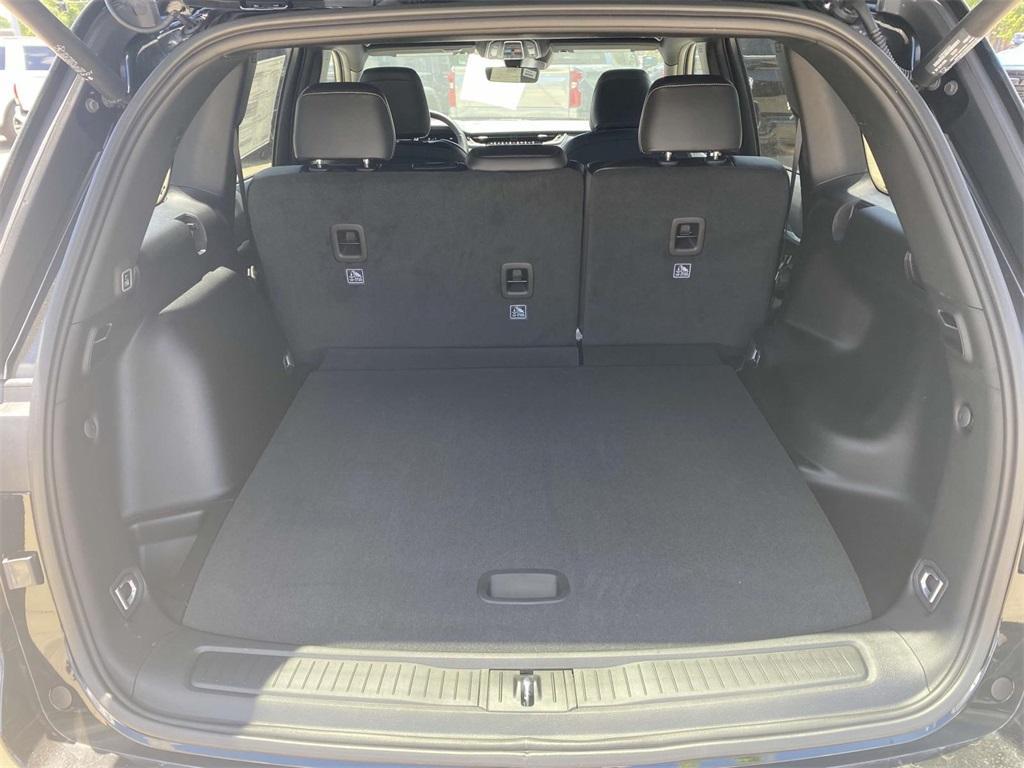 new 2025 Jeep Grand Cherokee car, priced at $36,495