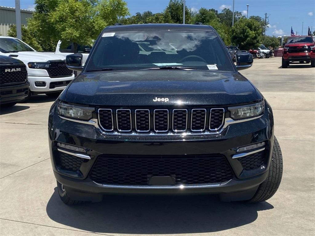 new 2025 Jeep Grand Cherokee car, priced at $36,495