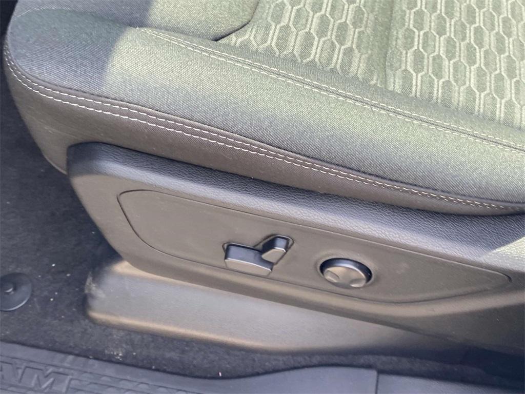 new 2025 Ram 1500 car, priced at $47,995