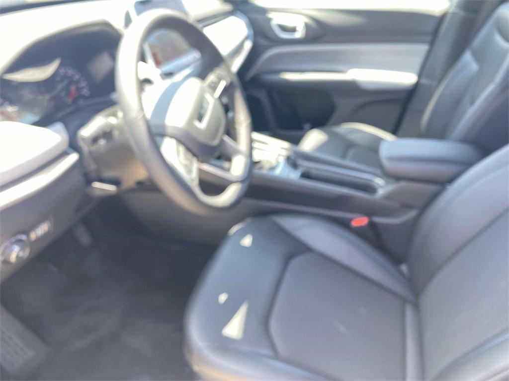 new 2025 Chrysler Pacifica Hybrid car, priced at $48,995