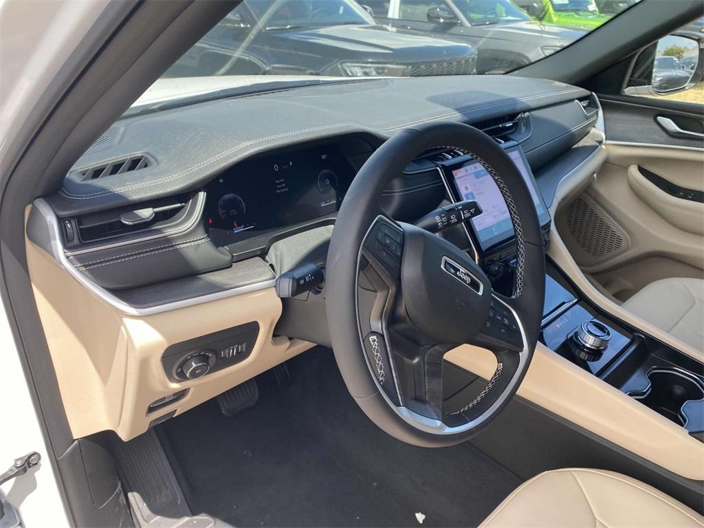 new 2025 Jeep Grand Cherokee L car, priced at $38,995