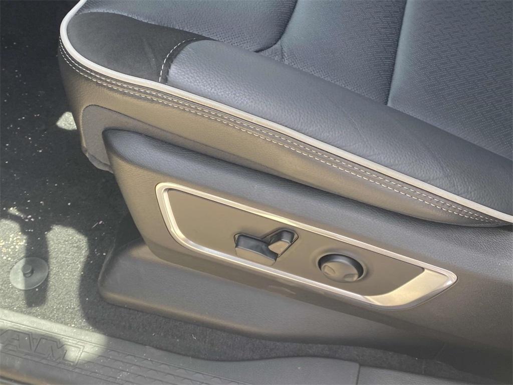 new 2025 Ram 1500 car, priced at $56,495