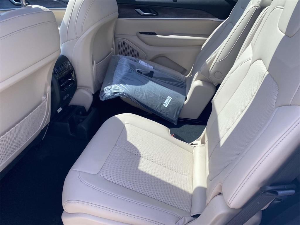new 2025 Jeep Grand Cherokee L car, priced at $43,995