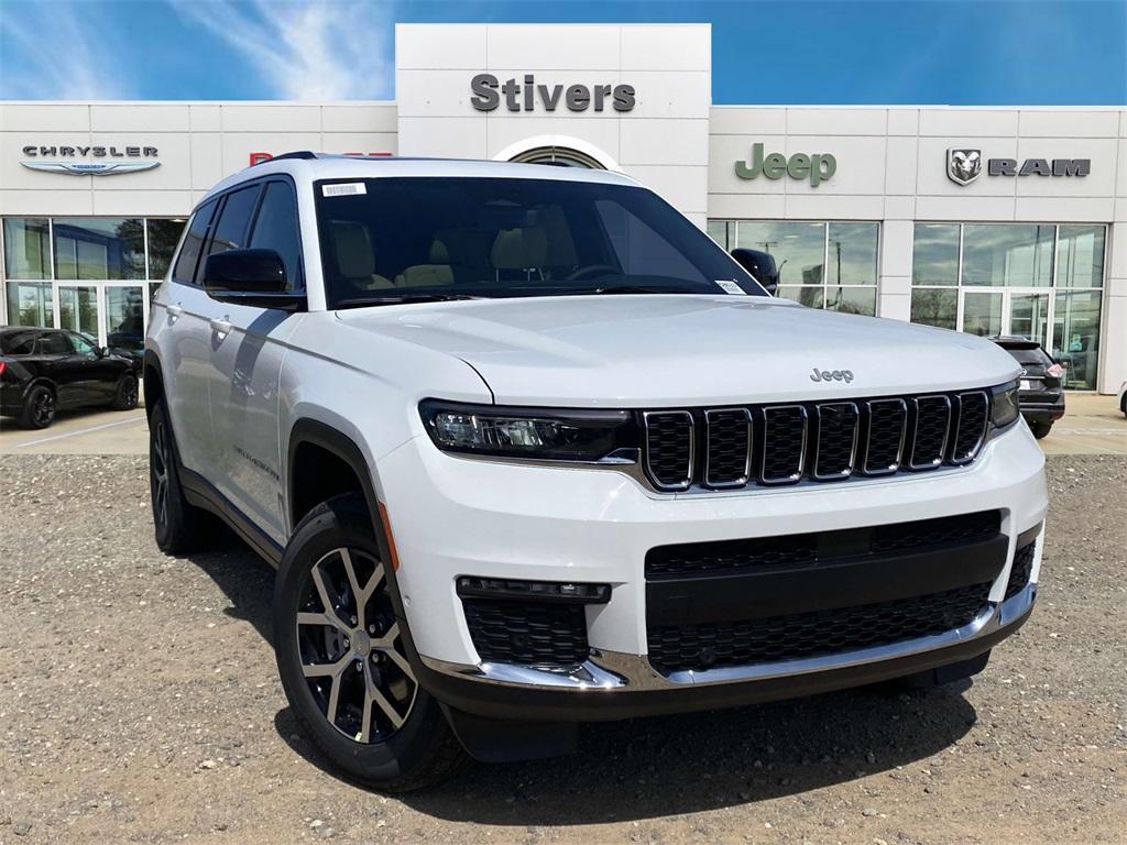 new 2025 Jeep Grand Cherokee L car, priced at $43,995