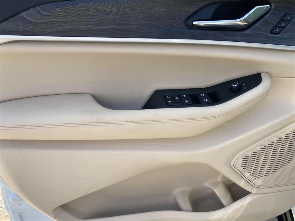 new 2025 Jeep Grand Cherokee L car, priced at $43,995