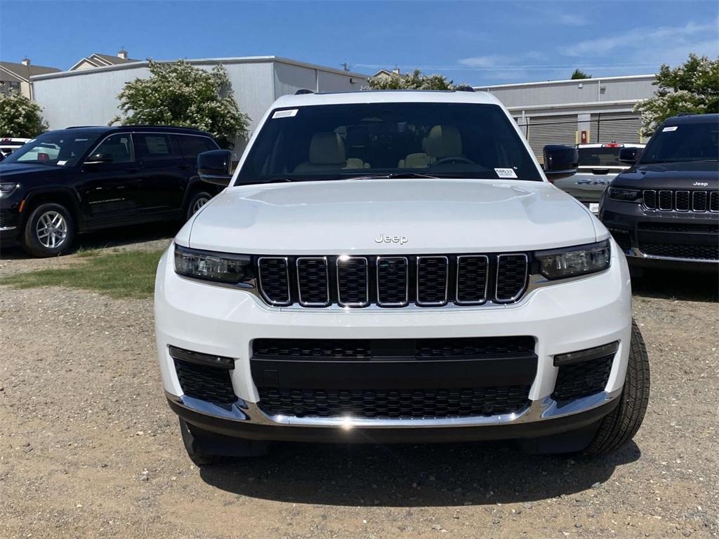 new 2025 Jeep Grand Cherokee L car, priced at $43,995