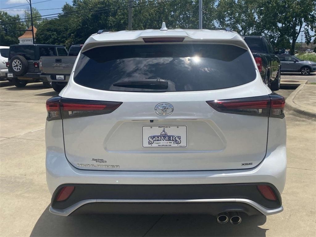 used 2024 Toyota Highlander car, priced at $43,495