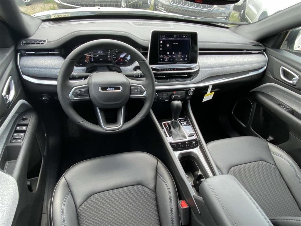new 2025 Jeep Compass car, priced at $28,665