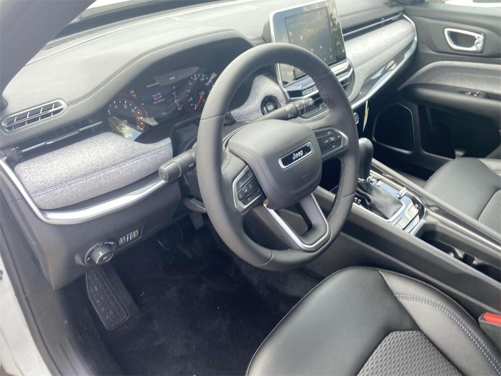 new 2025 Jeep Compass car, priced at $28,665