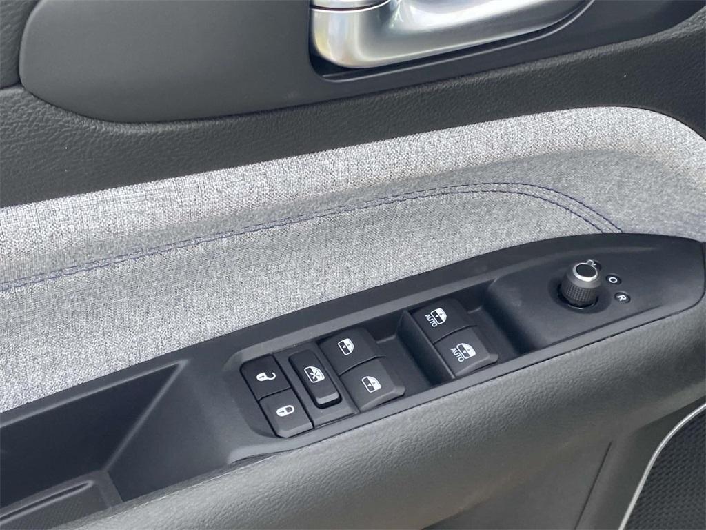 new 2025 Jeep Compass car, priced at $28,665