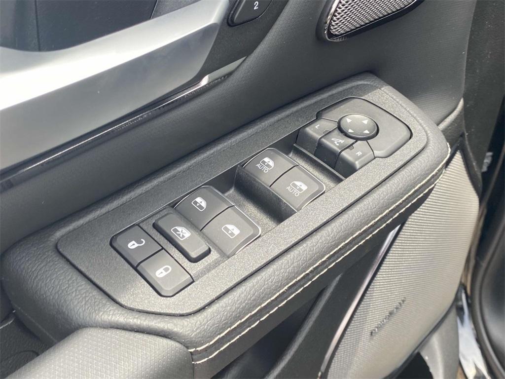 new 2025 Ram 1500 car, priced at $57,995