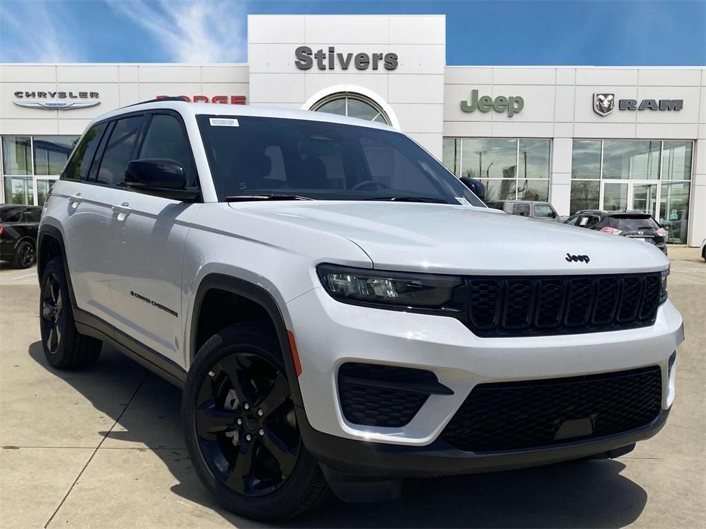 new 2025 Jeep Grand Cherokee car, priced at $40,495