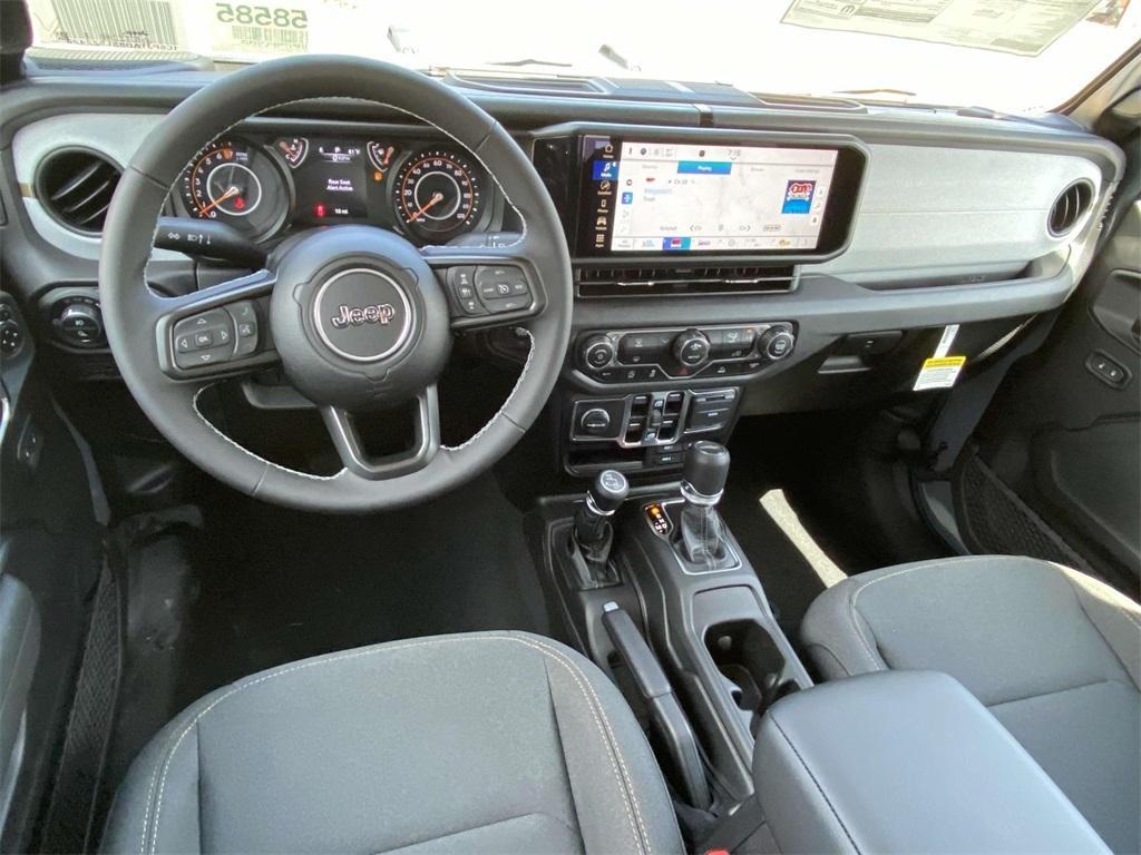 new 2025 Jeep Gladiator car, priced at $37,905