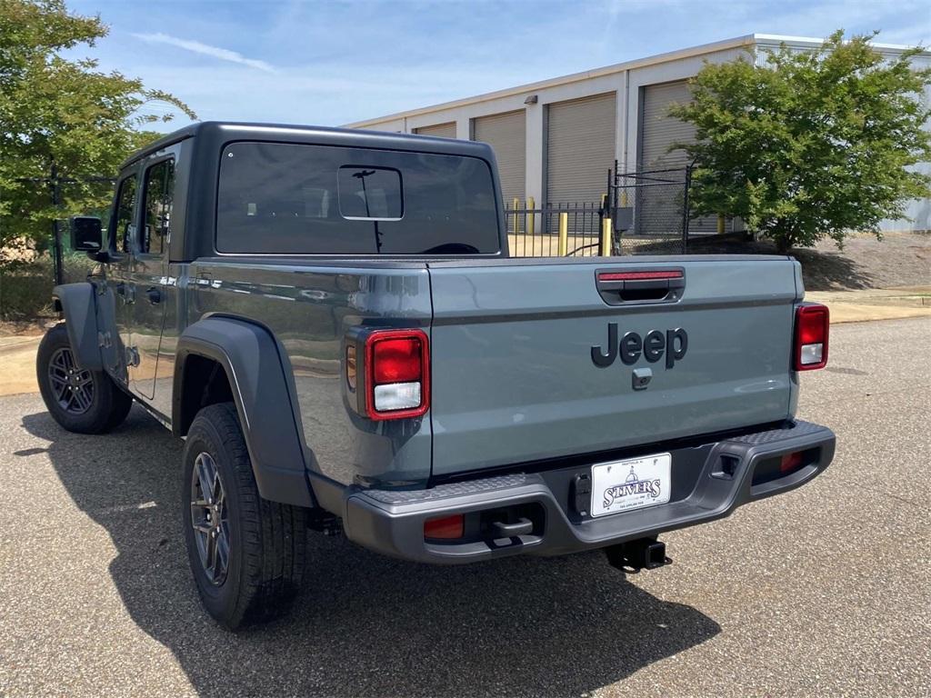 new 2025 Jeep Gladiator car, priced at $37,905