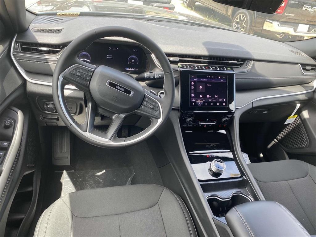 new 2025 Jeep Grand Cherokee L car, priced at $37,245