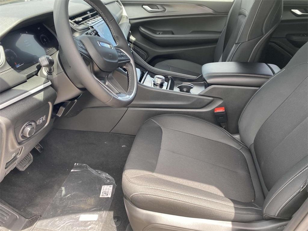 new 2025 Jeep Grand Cherokee L car, priced at $37,245