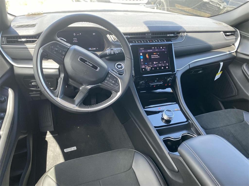 new 2025 Jeep Grand Cherokee L car, priced at $37,745