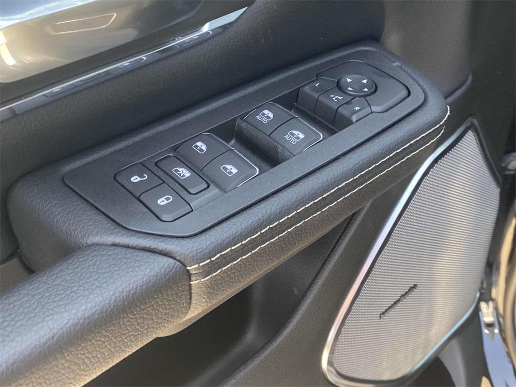 new 2025 Ram 1500 car, priced at $59,995