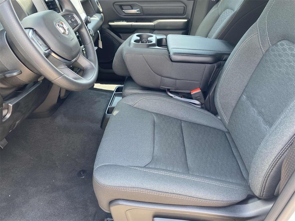 new 2025 Ram 1500 car, priced at $43,995