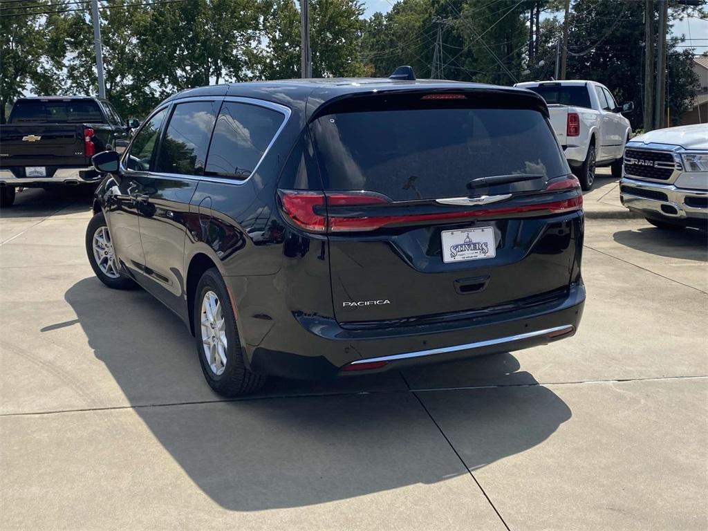 new 2026 Chrysler Pacifica car, priced at $35,995