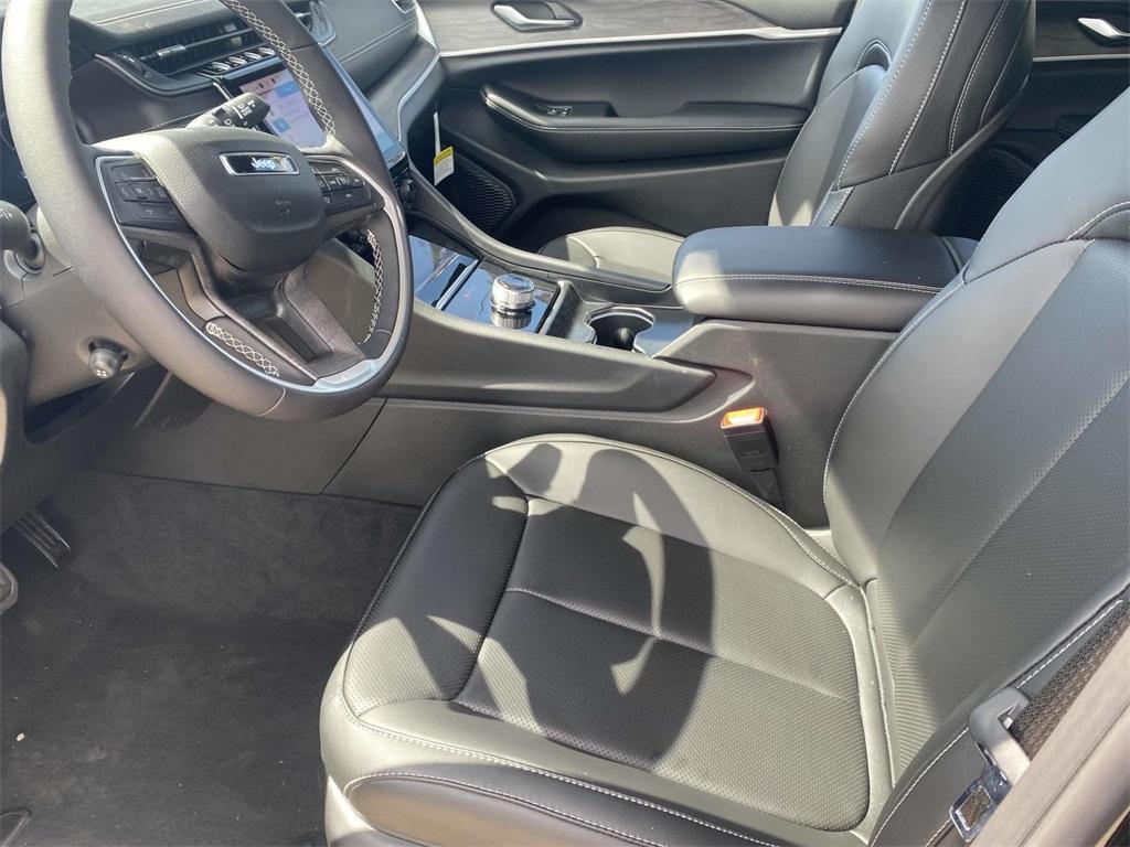 new 2025 Jeep Grand Cherokee L car, priced at $46,995