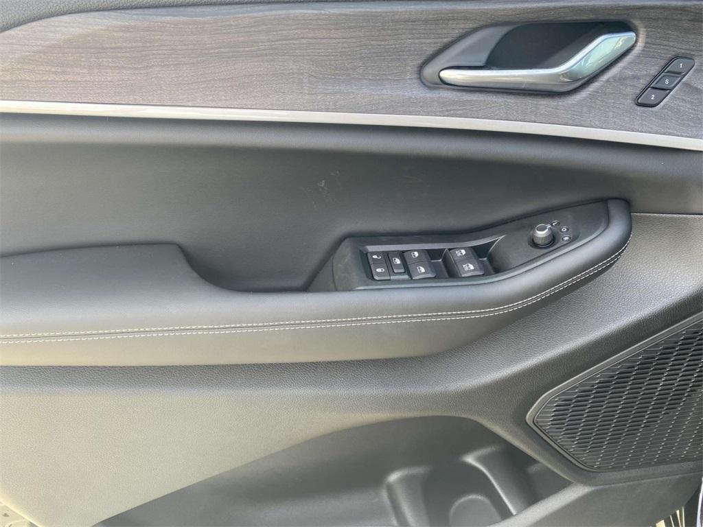 new 2025 Jeep Grand Cherokee L car, priced at $46,995