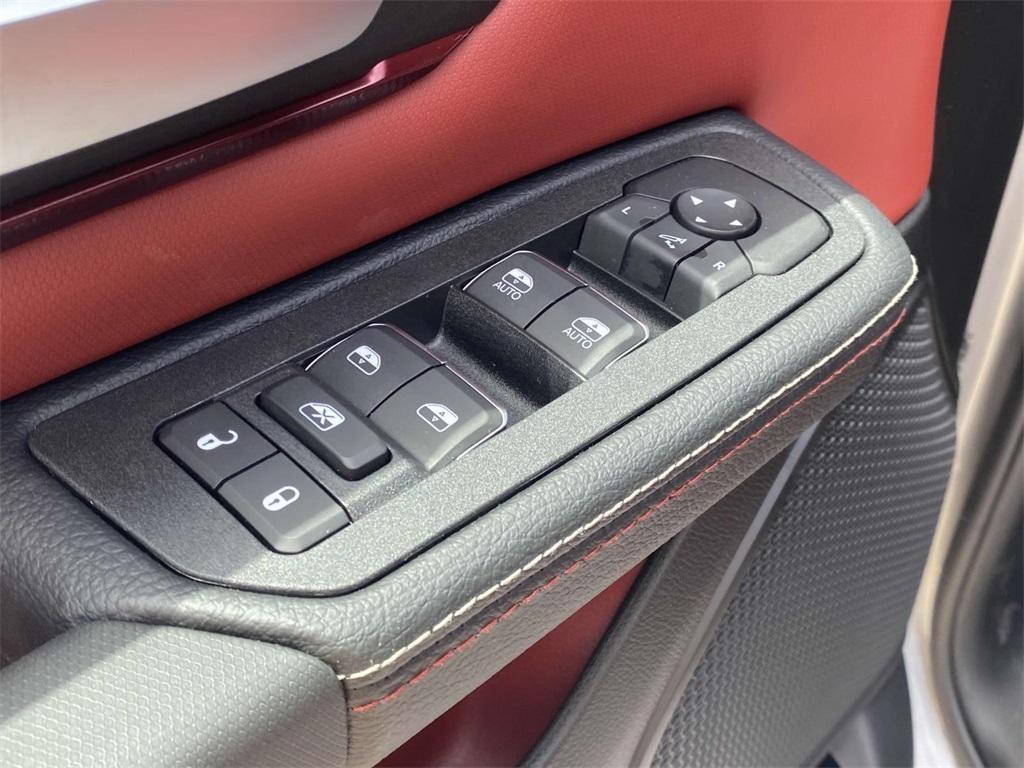 new 2025 Ram 1500 car, priced at $52,555