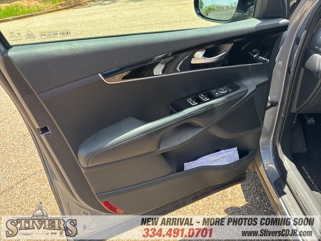 used 2019 Kia Sorento car, priced at $16,995