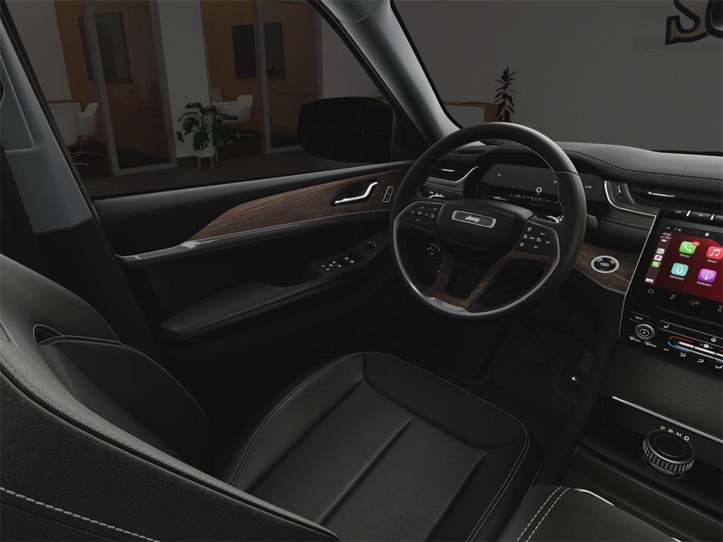 new 2025 Jeep Grand Cherokee car, priced at $38,495