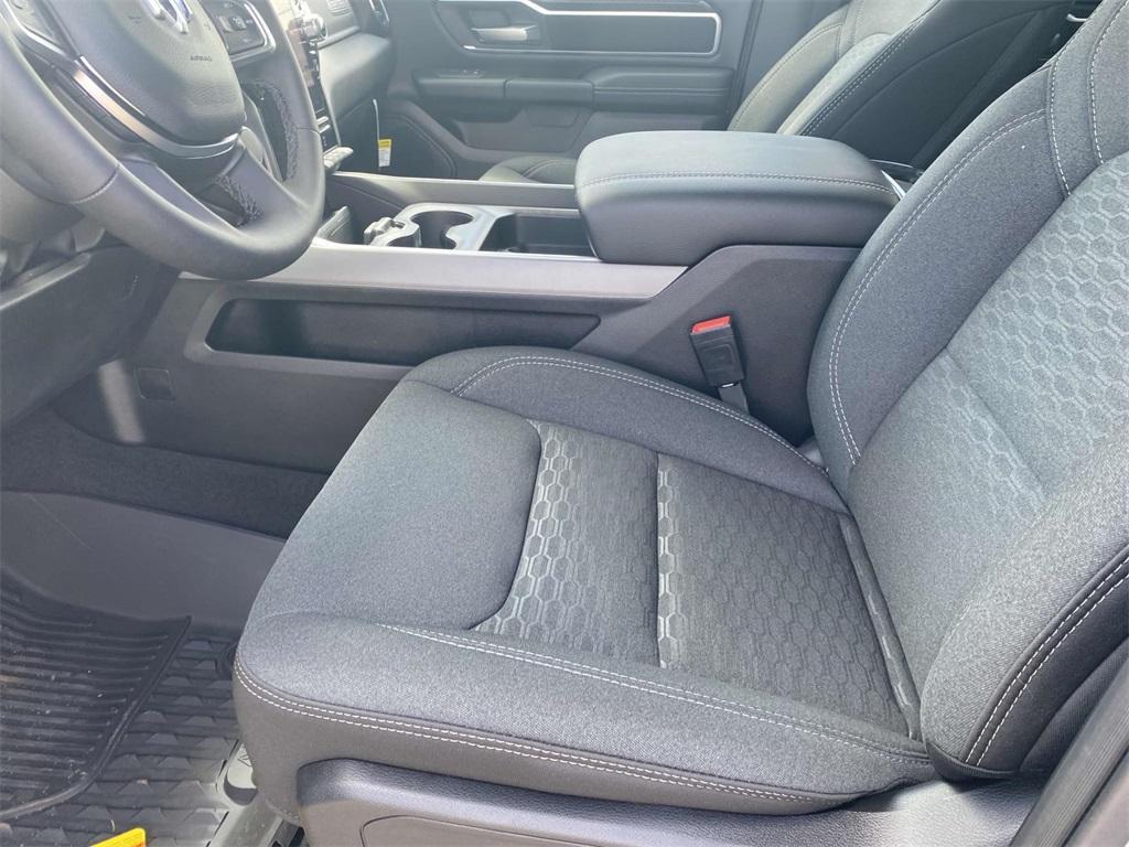 new 2025 Ram 1500 car, priced at $43,995