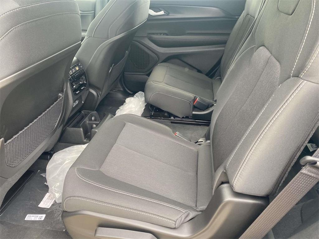 new 2025 Jeep Grand Cherokee L car, priced at $33,125