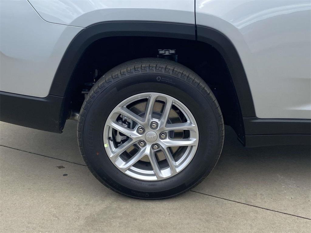 new 2025 Jeep Grand Cherokee L car, priced at $33,125