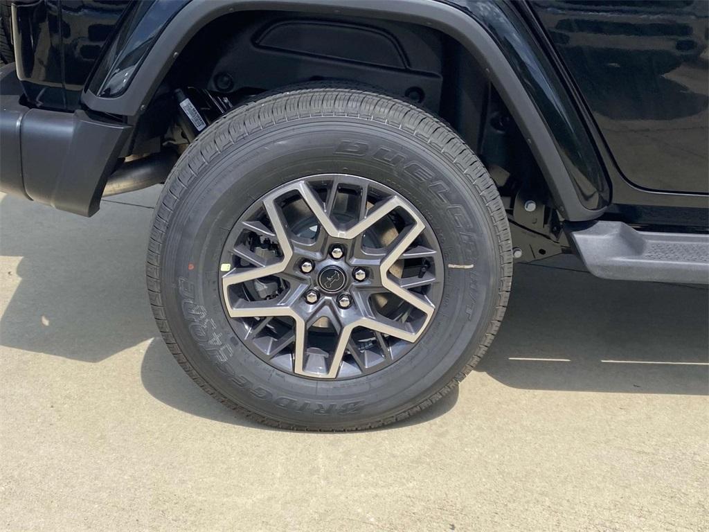 new 2025 Jeep Wrangler car, priced at $45,895