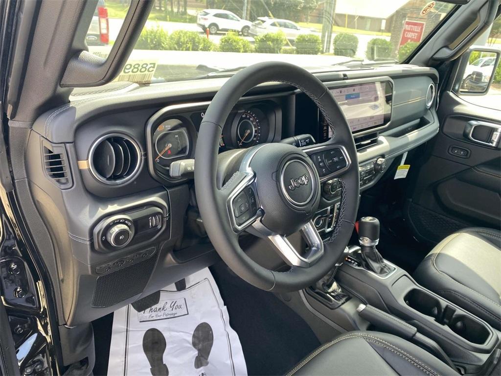 new 2025 Jeep Wrangler car, priced at $45,895