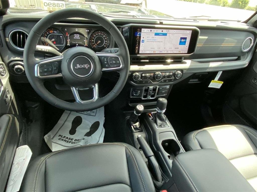 new 2025 Jeep Wrangler car, priced at $45,895