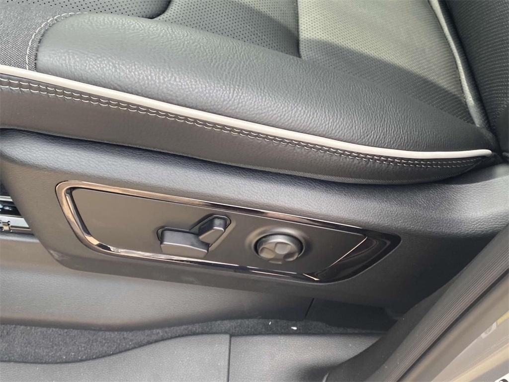 new 2025 Ram 1500 car, priced at $73,995