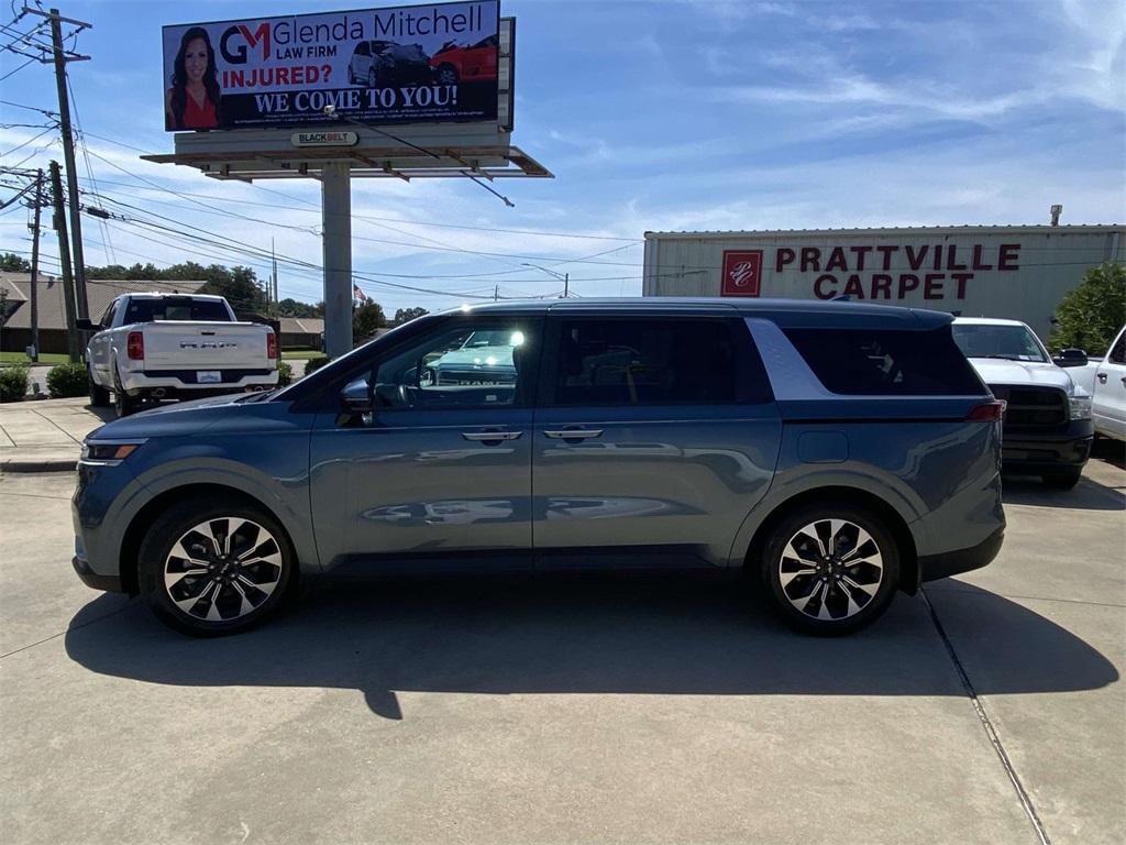 used 2022 Kia Carnival car, priced at $26,995