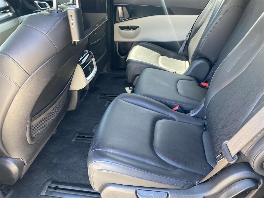 used 2022 Kia Carnival car, priced at $26,995