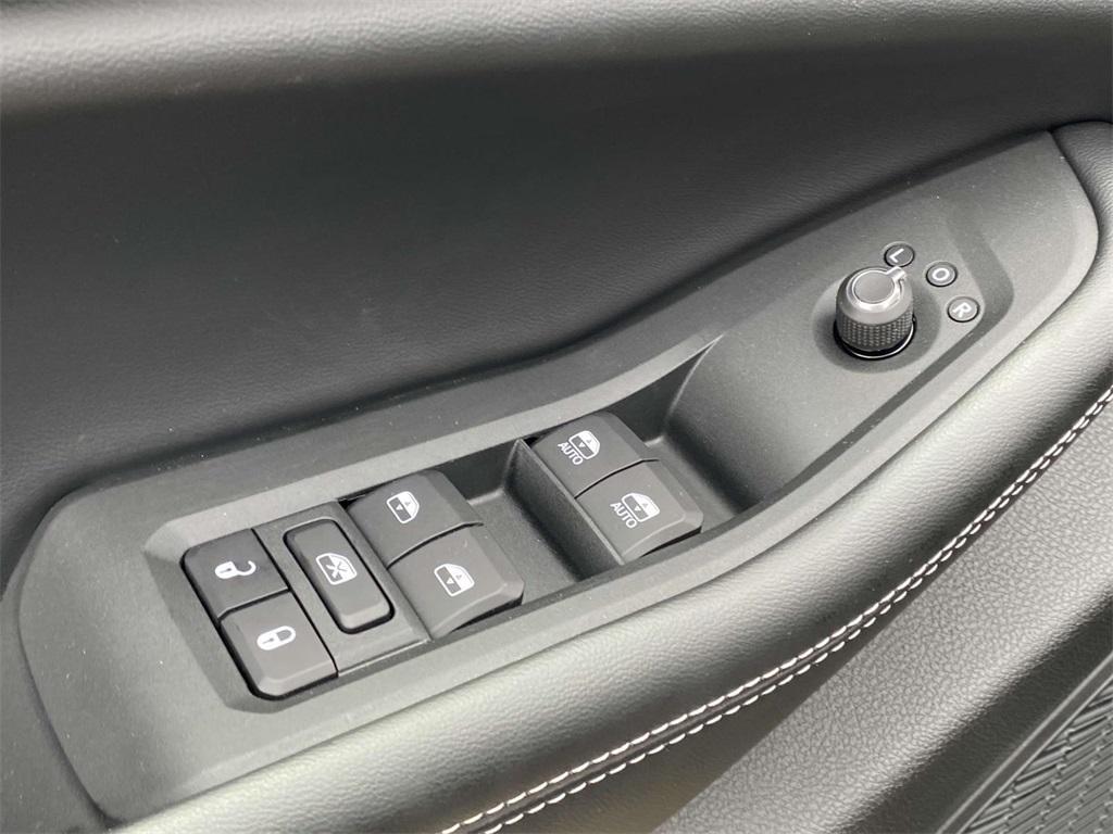 new 2025 Jeep Grand Cherokee L car, priced at $34,995