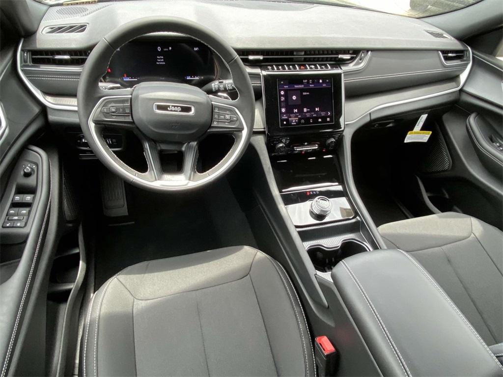 new 2025 Jeep Grand Cherokee L car, priced at $34,995