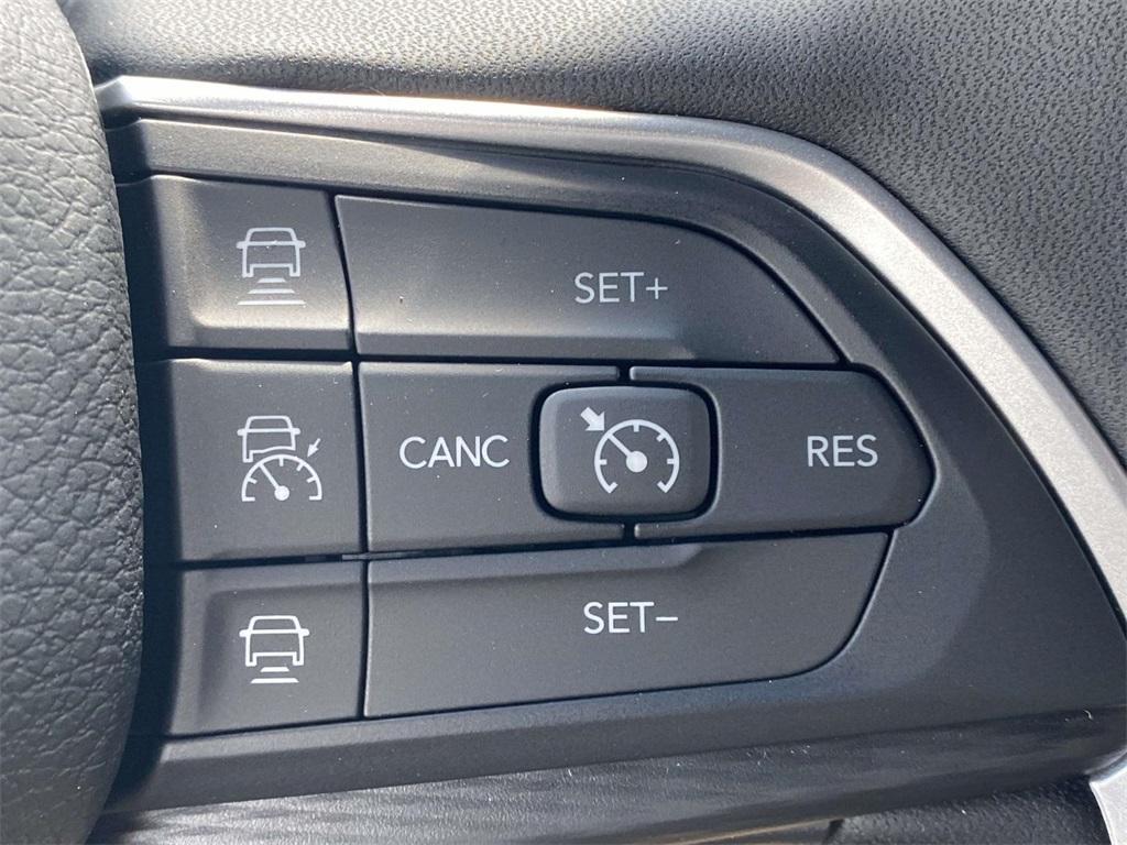 new 2025 Jeep Grand Cherokee L car, priced at $33,995