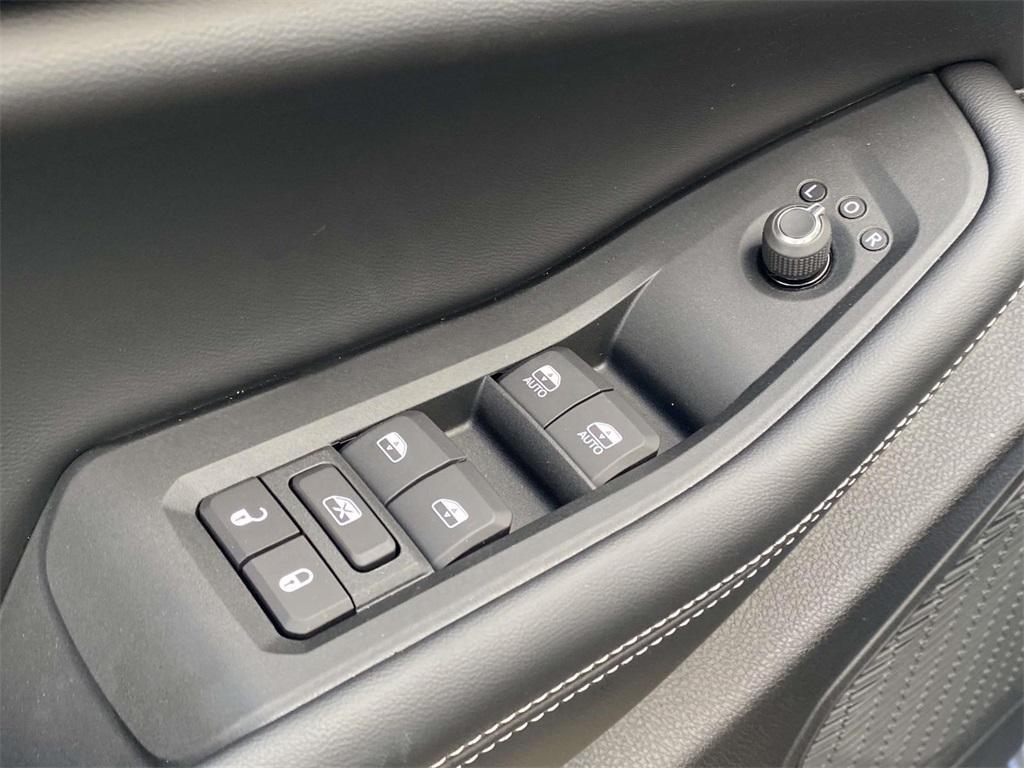 new 2025 Jeep Grand Cherokee L car, priced at $33,995